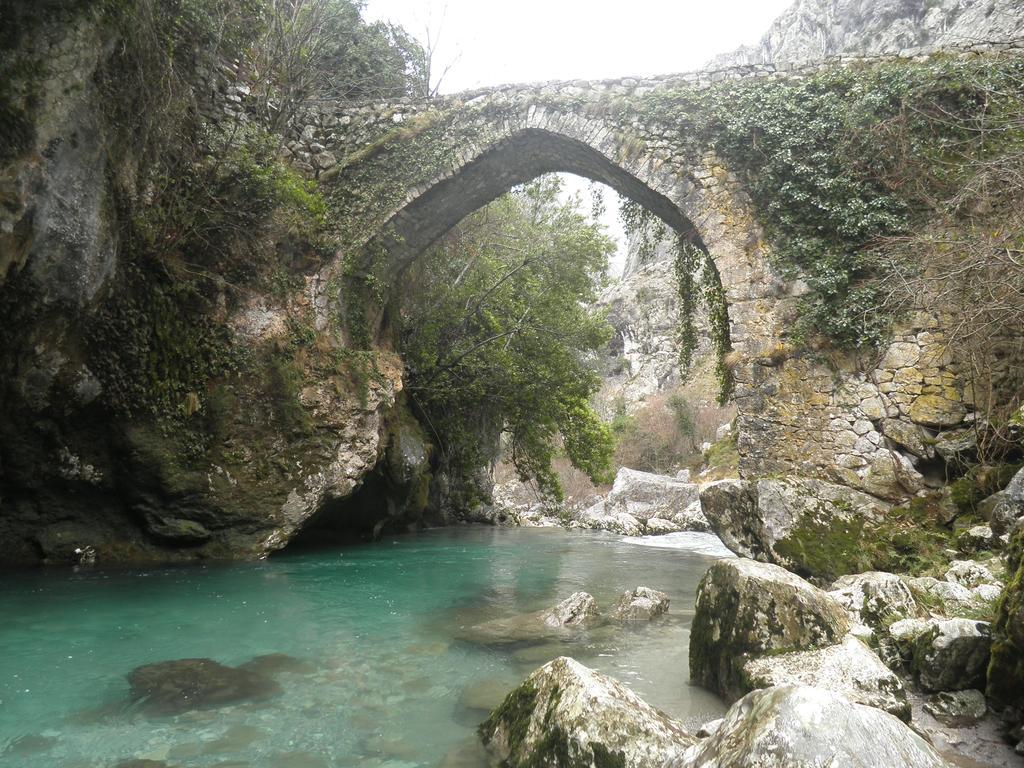 Hotel Garganta Del Cares 庞西伯斯 外观 照片