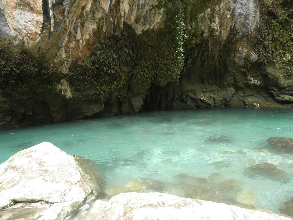 Hotel Garganta Del Cares 庞西伯斯 外观 照片