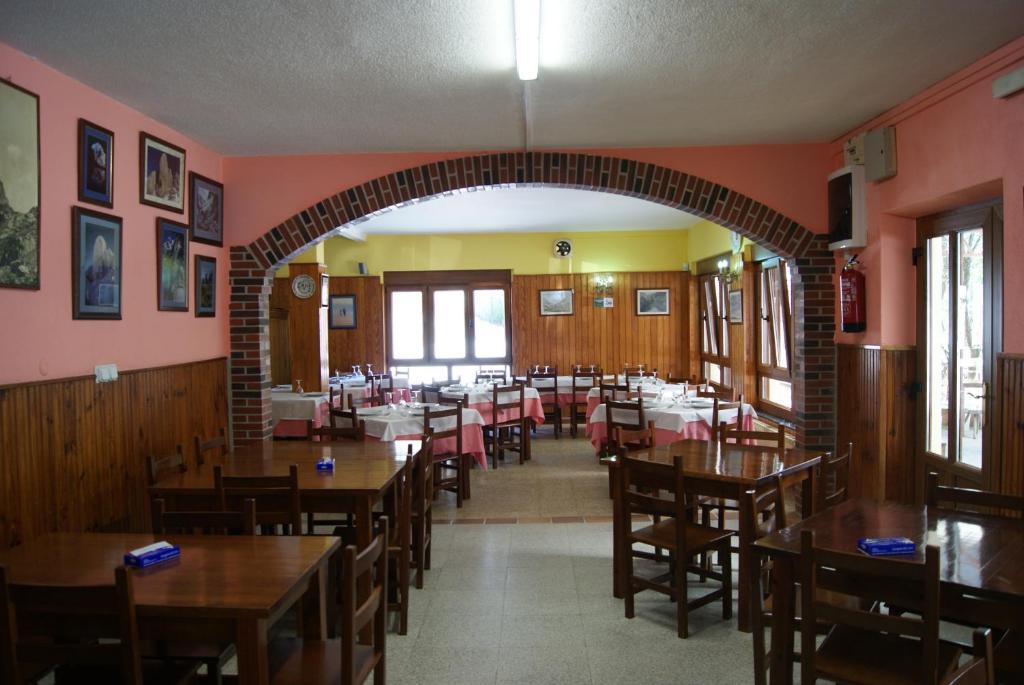 Hotel Garganta Del Cares 庞西伯斯 外观 照片